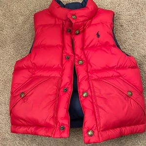 Reversible puffer vest